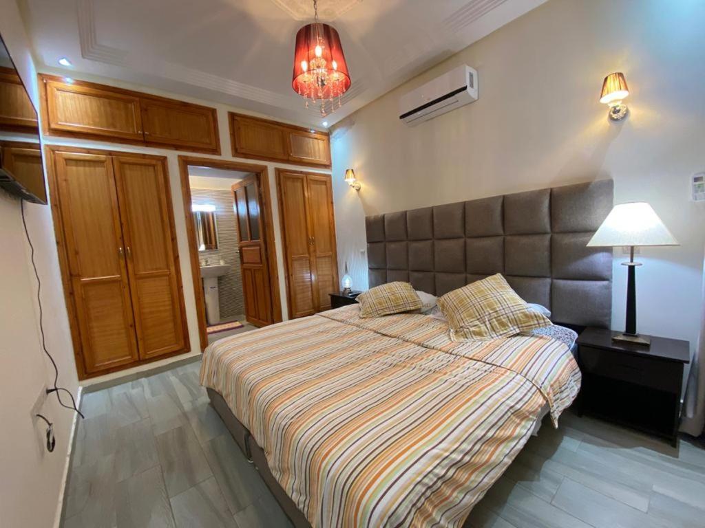Cycas Family Aparts -Fibre Optique- Apartman Marrákes Kültér fotó
