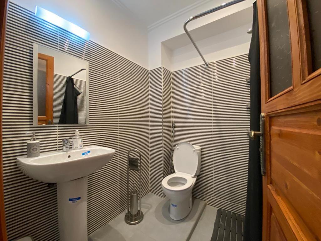 Cycas Family Aparts -Fibre Optique- Apartman Marrákes Kültér fotó